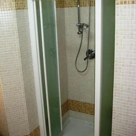 Casa Vacanze Polaresco Apartamento *